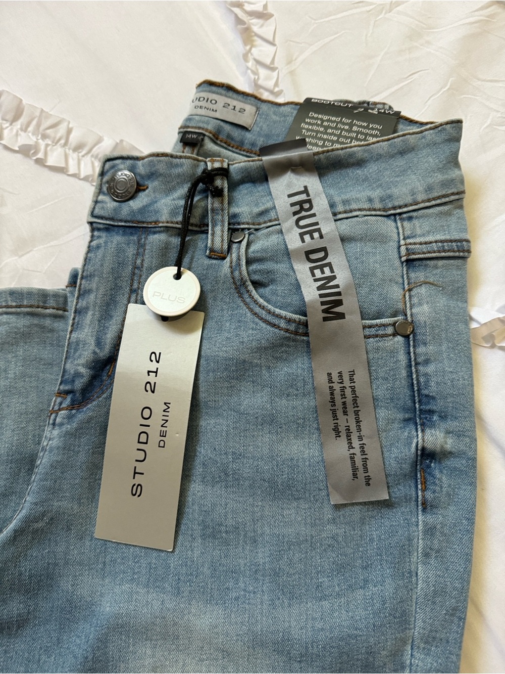 Studio 212 Boot Cut Jeans in Light Blue Denim